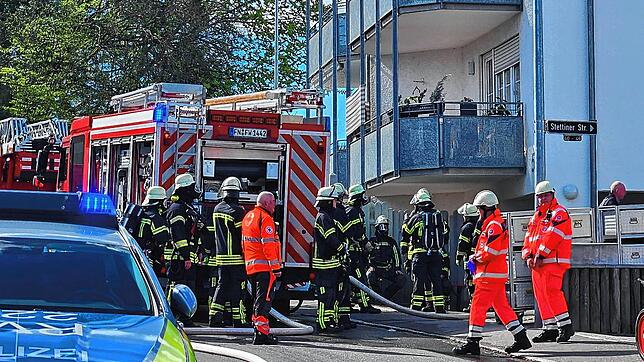 Feuerwehr, Polizei und Rettungsdienst sind vor Ort.