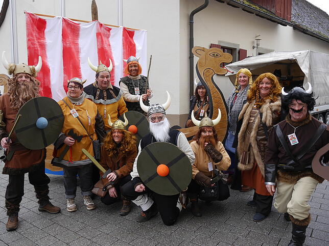 Bild 4: Bilder vom Schmotzigen in Hilzingen: Fasnacht 2025 mit buntem Treiben!