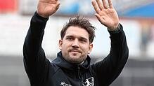 Trainer Oliver Sorg und der 1. FC Rielasingen-Arlen feiern einen 2:1-Auswärtssieg beim FC Teningen.