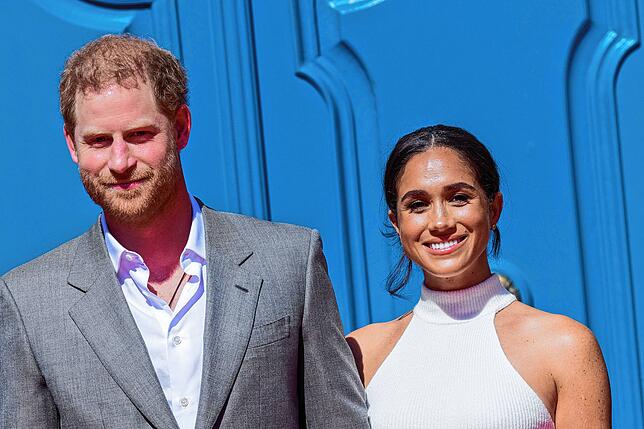 Der britische Prinz Harry, Herzog von Sussex, und seine Frau Meghan, Herzogin von Sussex, bei ihrem Besuch in Düsseldorf im September.