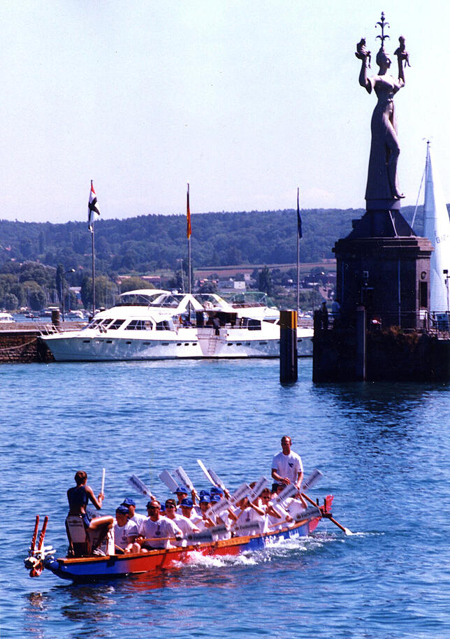 Seenachtfest 2001; Drachenboot vor Imperia
