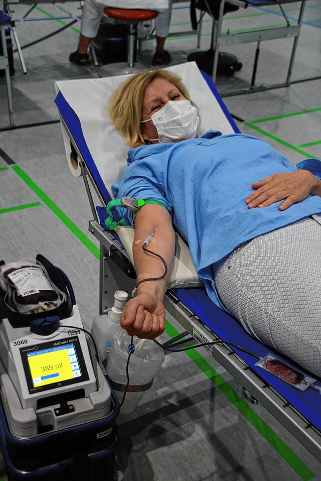 Nadine Heinzle aus Stockach spendete am Donnerstag bereits zum 28. Mal Blut.