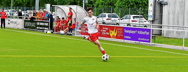 Bild 34: SV Jestetten siegt spät mit 2:1 beim VfB Waldshut – und wir haben Fotos!