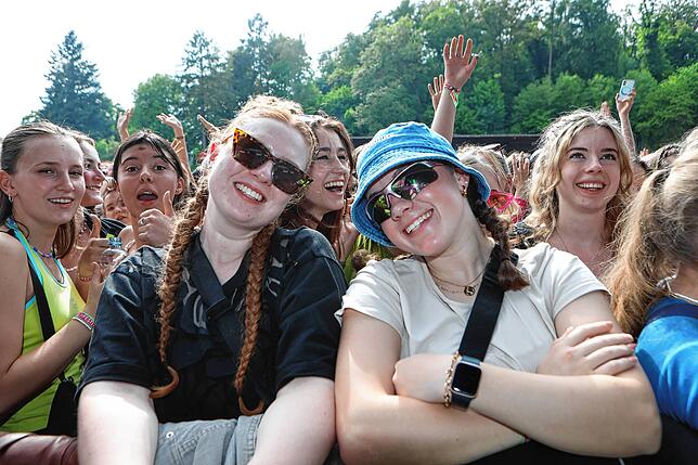 Bild 14: Im Stadion wird am zweiten Tag des Campus-Festivals nochmals aufgedreht