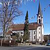 Die Pfarrkirche St. Kilian hinterm Fasnet-Ornat: Am 22. Februar 1945 wurde das Gotteshaus durch einen Bombenangriff zerstört. Bild: ...