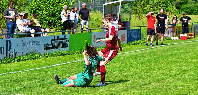 Bild 22: FC Hochrhein rettet sich in letzter Sekunde vor dem Abstieg &ndash; und wir haben Bilder!