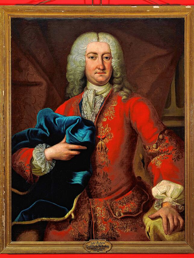 Das Gemälde aus der fürstlichen Sammlung zeigt den Residenzbegründer Joseph Wilhelm Ernst. Es entstand vermutlich irgendwann um 1750.