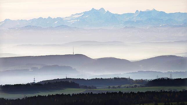 Höchenschwand: Der Landkreis Waldshut ist bei Touristen beliebt. Die Ruhe und den an manchen Tagen fantastischen Blick auf die Schweizer ...
