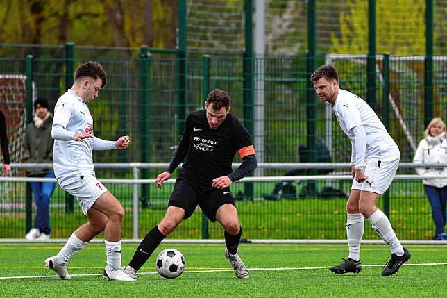 Bild 12: SG FC Wehr/Brennet zieht mit 2:1 n.V. beim TuS Binzen ins Pokalfinale ein &ndash; und wir haben Bilder!