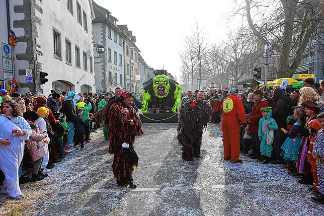 Bild 17: Großer Narrenumzug 2024 in Konstanz &ndash; die besten Bilder gibt&lsquo;s hier &ndash; Teil 4
