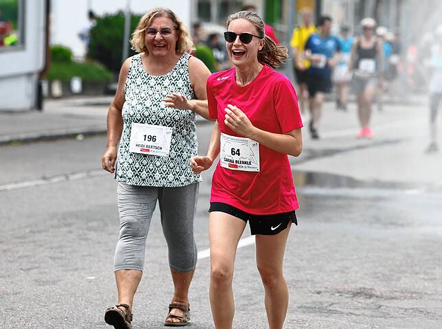 Bild 41: Stadtlauf durch die Donaueschinger Innenstadt kommt gut an