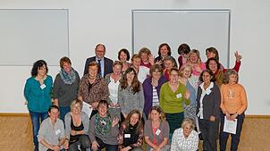 23 Frauen aus zehn Nachbarschaftshilfevereinen aus den Kreisen Tuttlingen und Sigmaringen haben sich in einem spziellen Kurs auf den ...