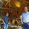 Olaf Jung (rechts) mit Swen Golling, dem Küchenchef und stellvertretendem Geschäftsführer der Teamwelt.