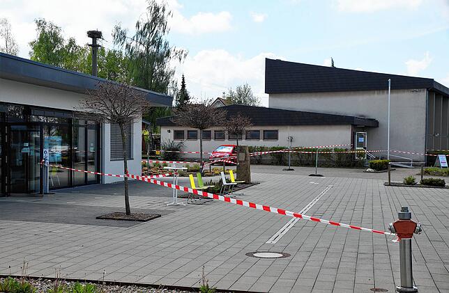Das mobile Impfzentrum Hohenfels befand sich in der Grundschule und der Hohenfelshalle in Liggersdorf. Bild: Constanze Wyneken