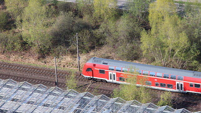 Hier fährt sie mal: Die Schwarzwaldbahn nahe des Reichenauer Bahnhofs.