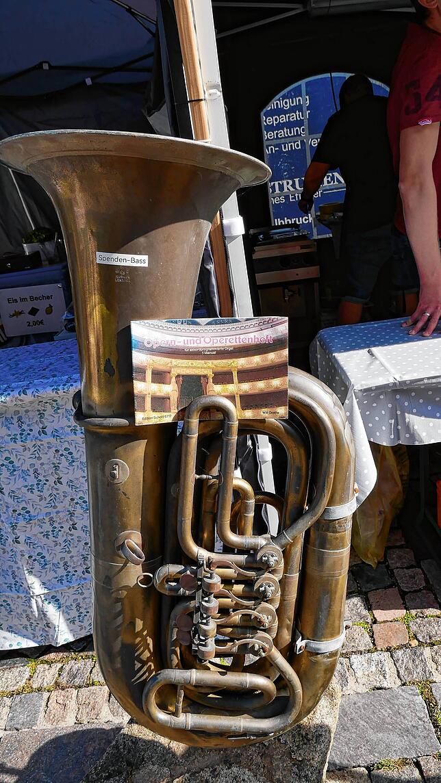 Bild 23: Albbrucker Dorffest: Ausgelassene Stimmung, zahlreiche Besucher und buntes Programm.