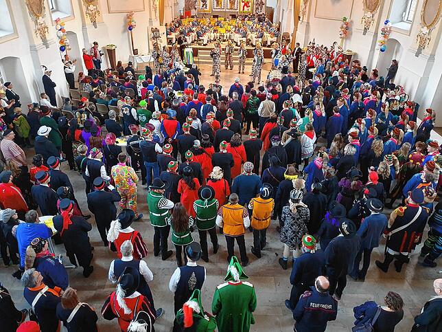 Empfang für geladene Gäste in der Klosterkirche Oberndorf.