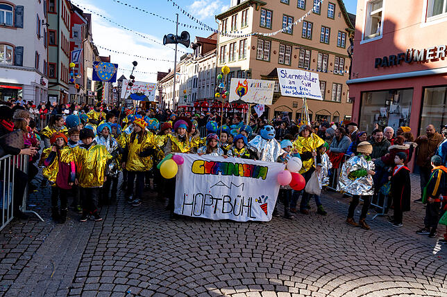 Bild 40: Bilder vom großen Kinderumzug in VS-Villingen am Schmotzigen &ndash; Teil 3