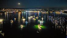 (Archivbild) Zum Seenachtfest mit dem grenzüberschreitenden Feuerwerk kommen stets etwa 40 Fahrgastschiffe in den Konstanzer Trichter, ...