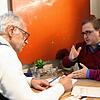 Klare Kante gegen Impfgegner: Mario Böhler (rechts) im Gespräch mit SÜDKURIER-Redakteur Torsten Lucht. Der Präsident der Konstanzer ...