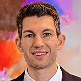 „In den kommenden zehn Jahren wird die Klinikarbeit nicht mehr die Arbeit von heute sein.“ – Sebastian Ewen, Chefarzt ...