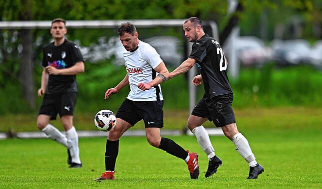 Bild 33: FC Wittlingen besiegt SG FC Wehr/Brennet mit 2:0 im Pokal-Viertelfinale – und wir haben Fotos!
