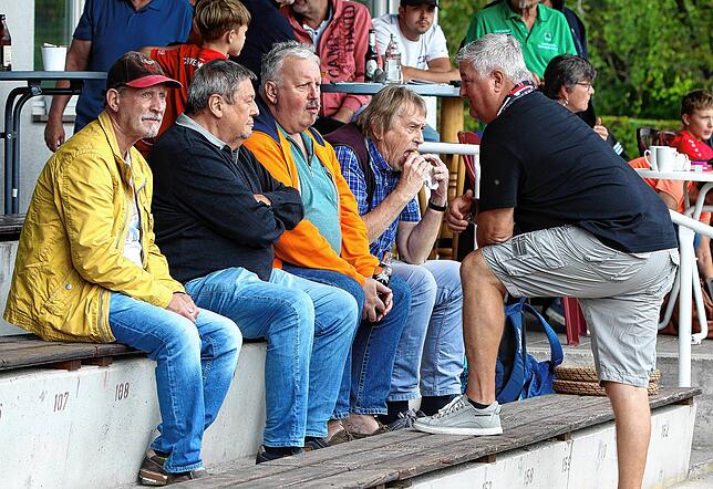 Bild 22: Die besten Bilder vom Spitzenspiel zwischen FC Überlingen und VfR Stockach
