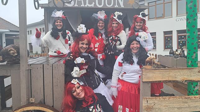 Der Saloon auf dem Hof.
