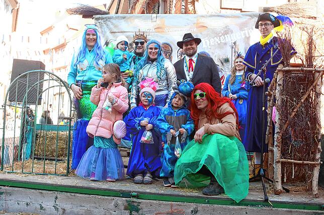 Bild 5: Meersburger Fasnacht: Die schönsten Bilder vom Kärrelerennen 2025