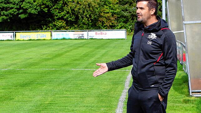 Trainer Daniel Schwager und der FV Walbertsweiler-Rengetsweiler gingen gegen den FC Königsfeld leer aus.