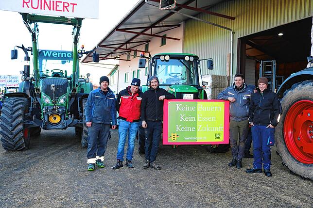 Alexander Willy, Andreas Wolber, Calvin Braun, Patrick Ketterer und Lukas Hasenfratz, die Organisatoren, freuen sich über die große ...