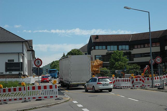 Der Bau des Ärzte- und Apothekenhauses und die Sanierung des Rathausbereiches und der Hauptstraße. sollen 2021 gleichzeitig beendet werden.