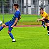 Chancenlos war der FC Anadolu Radolfzell (blaue Trikots) im Testspiel gegen die SG Dettingen-Dingelsdorf.