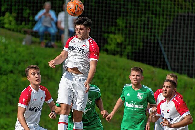 Bild 30: SV Waldhaus gewinnt bei der SG Weilheim/Gurtweil mit 2:1 &ndash; wir haben Bilder!