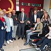 Freuen sich über die neue Küche im Querklecks (v. l.): Hannelore und Manfred Honold (Team Querklecks), Petra Ott (Leiterin Stabsstelle ...
