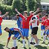 Das erlösende zweite Tor: Hannes Linke, Vesel Alidemaj, der überragende Fabian Eppler, Trainer Nils Mühlenweg, Arbnor Smakaj, Harun ...