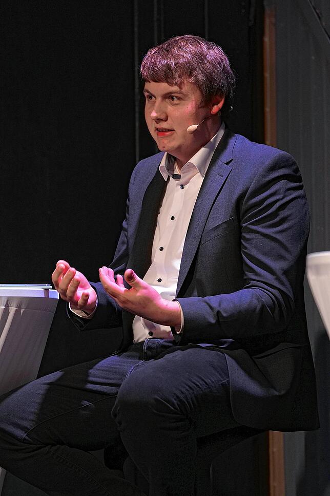 Niklas Nüssle bei der SÜDKURIER-Wahlarena zur Landtagswahl 2021 im Stadttheater Konstanz.