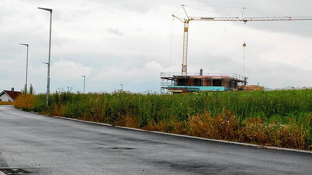 Wer zukünftig diese Straße als Wohnadresse angeben möchte, muss sich beeilen. Im Baugebiet &bdquo;Am Hauptbühl V&ldquo; in Meßkirch sind ...