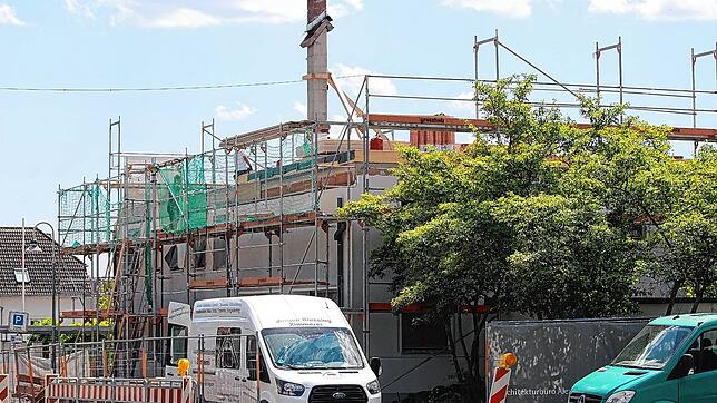 Aktuell sind die Wasserwerke in der Villinger Straße ohne Dach. Das muss saniert werden &ndash; und hat in abgedecktem Zustand durch den ...