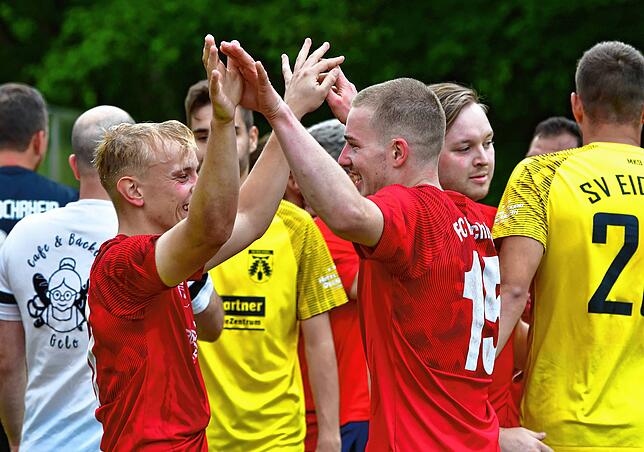 Bild 13: FC Hochrhein steigt in die Bezirksliga auf – und wir haben noch mehr Bilder!