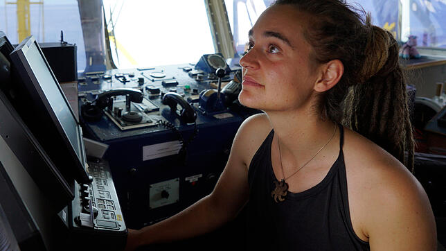 Carola Rackete aus Kiel, deutsche Kapitänin der &ldquo;Sea-Watch 3&bdquo;, aufgenommen an Bord des Rettungschiffs.