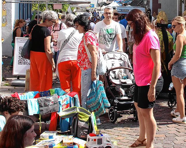 Anlaufstelle für Besucher jeden Alters war der große Kinder- und Jugendflohmarkt.