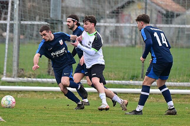 Bild 12: FC Hauingen besiegt den VfB Waldshut mit 3:0 – und wir haben Fotos!
