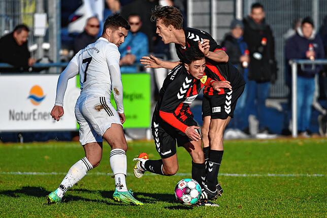 Bild 38: Spitzenreiter FSV Rheinfelden gelingt nur ein 1:1 gegen den SV 08 Laufenburg &ndash; und wir haben die Bilder!