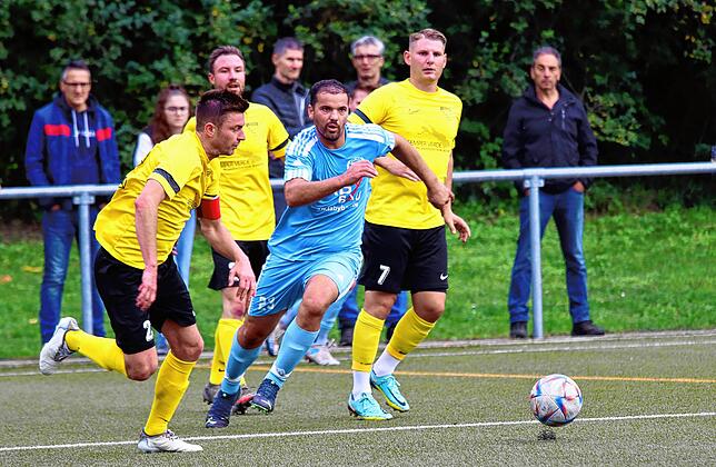 Bild 9: Die besten Bilder vom Spitzenspiel zwischen Südstern Singen und Öhingen-Gaienhofen