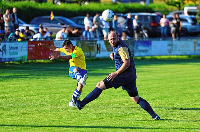 Bild 22: Bildergalerie vom Ü35-Bezirkspokalfinale zwischen der SG Dettingen-Dingelsdorf und dem SV Allensbach