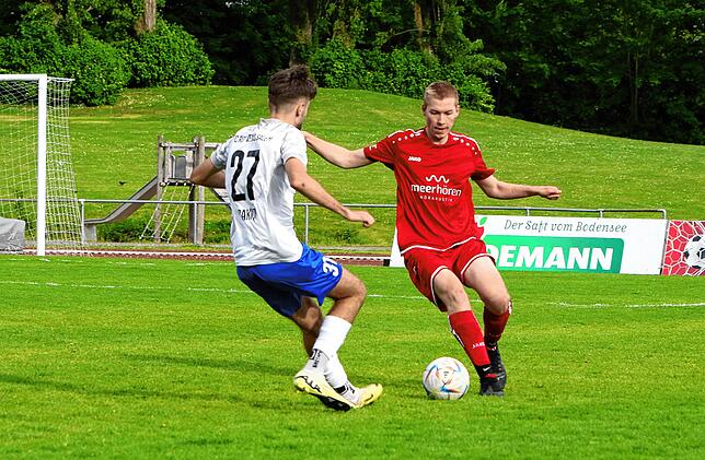 Bild 28: Souveräner 6:1-Erfolg des Tabellenführers FC RW Salem. Wir haben die besten Bilder!