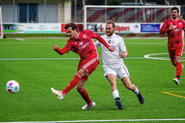 Bild 7: Spvgg Wutöschingen II siegt 3:1 gegen SG Lottstetten/Altenburg – und wir haben Fotos!
