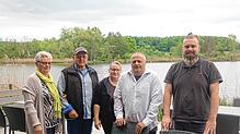 Sigrun und Dietmar Helmlinger, die Pächter Sonja und Guiseppe Ardizio und Architekt Benjamin Heller (von links) freuen sich auf den ...