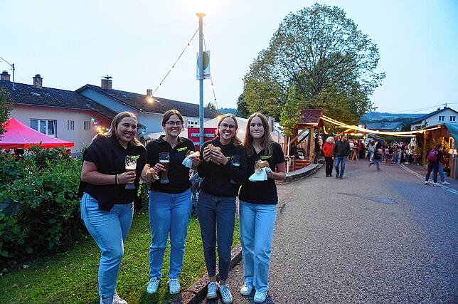 Bild 3: Aichen feiert das 48. Dorffest - so bunt war das Fest der Aichener Vereine